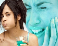 Lạm dụng nước súc miệng gây hư răng